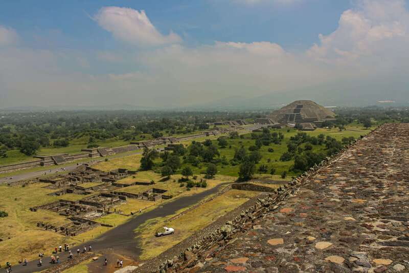 CDMX: Tour of the ruins of Teotihuacan, Tlatelolco, and Guadalupe - Transport and the rhythm of the day