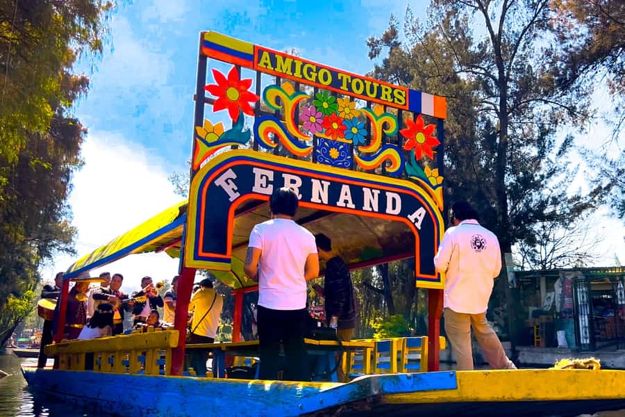 CDMX: Xochimilco Trajinera Party, Drinks, Mariachi & Tacos - Why Xochimilco works so well for a party boat