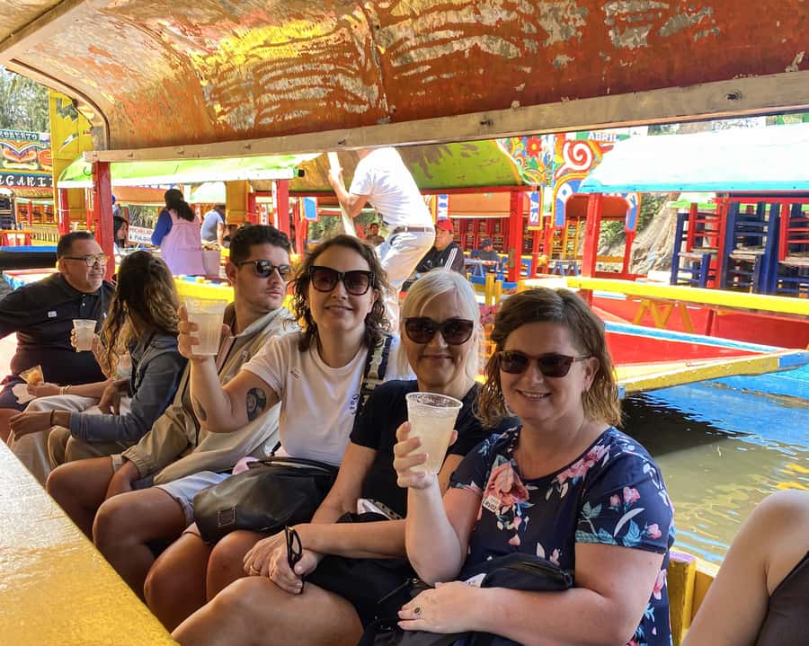 CDMX: Xochimilco Trajinera Party, Drinks, Mariachi & Tacos - Included drinks and the rhythm of the ride