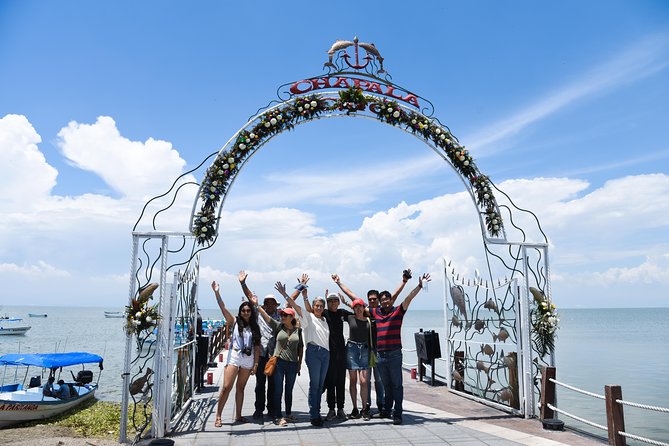 Chapala Ajijic Area Tour from Guadalajara - Chapala waterfront: your first real lake stop
