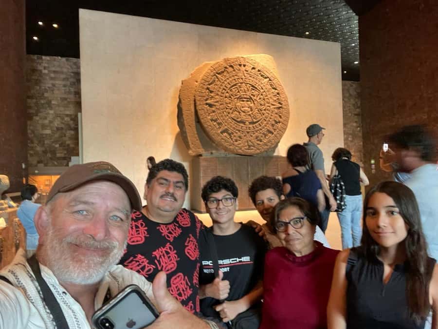 Chapultepec Castle & Anthropology Museum Prívate Tour - Jorge’s guiding style and the private advantage