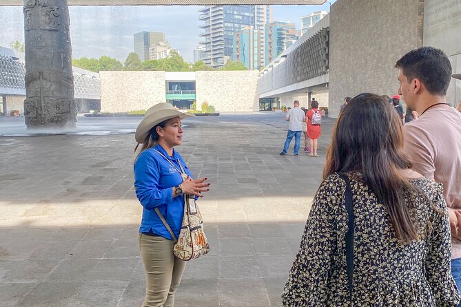 Chapultepec Castle & Anthropology Museum Tour - Walking through Chapultepec Forest to the castle
