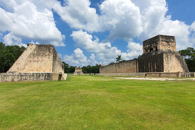 Chichen Itza, Beautiful Cenote and Valladolid All Inclusive Tour - Lunch and the Meaning of All Inclusive