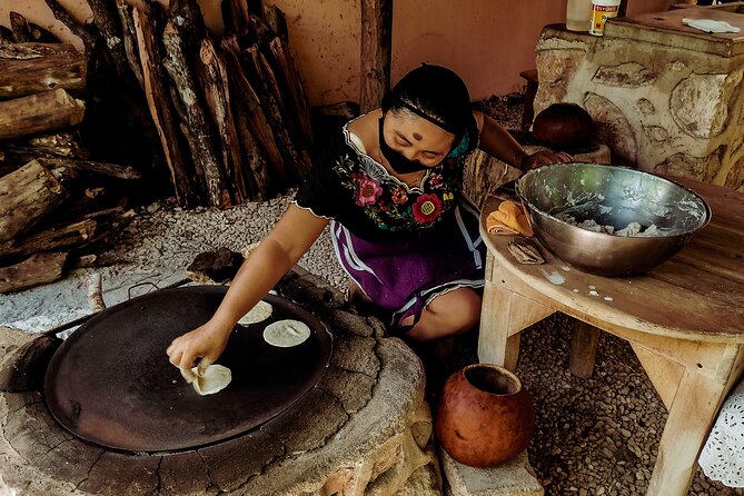 Chichen Itza, Beautiful Cenote and Valladolid All Inclusive Tour - Shopping, Sales, and Setting Expectations