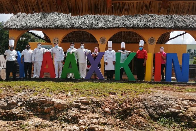 Chichen Itza & Cenote All-Inclusive Tour – Taxes & Entry Included - The early start, breakfast box, and ride south