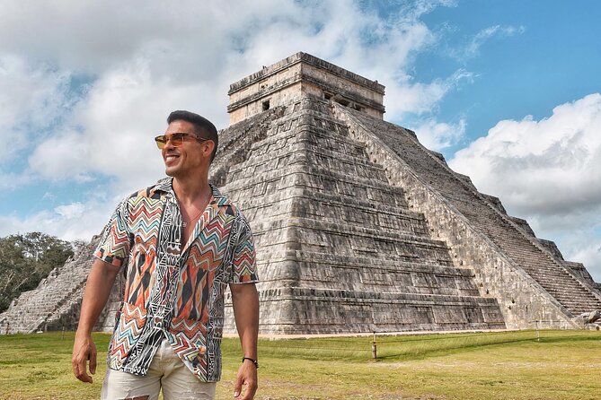Chichén Itzá, Cenote Suytún & Cenote Ik-kil Expedition - The long road from Cancún