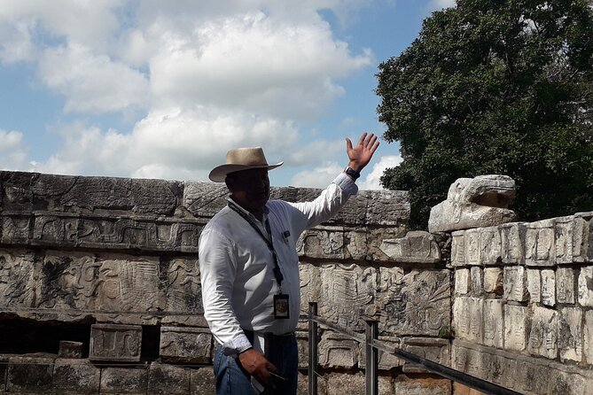 Chichen Itza, Cenote Swim & Izamal Magic Town with Buffet Lunch - Izamal gives the long day a softer ending