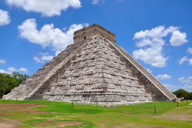 Chichen Itza Early Access Private Tour with Buffet Lunch - Entering Chichen Itza before the heat builds