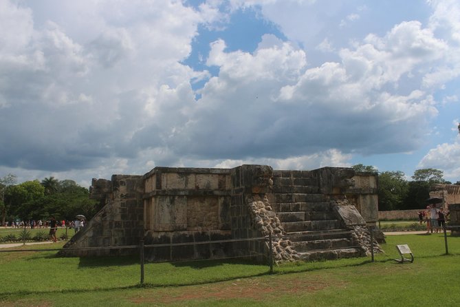 Chichen Itza & Ekbalam with Cenote Swim from Cancun - The 7:00 a.m. start from Cancun