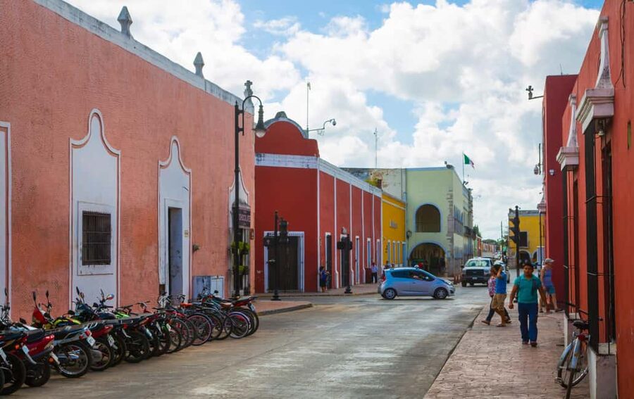 Chichen Itza: Guided Tour with Valladolid & Cenote Chichikan - Key things to know before booking