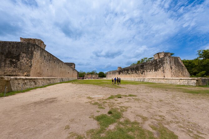 Chichen Itza Options with Sacred Cenote from Cancun - Guides, language, and group size