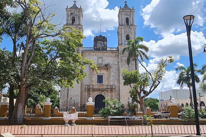 Chichen Itza Private Tour VIP - Lunch in Valladolid, with a local menu