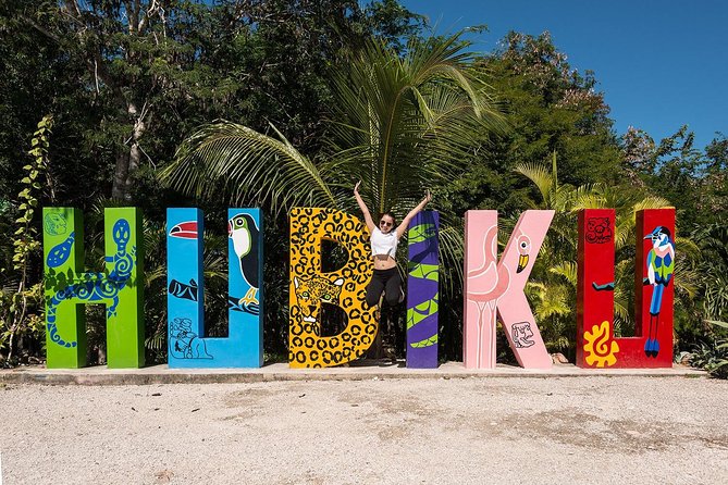 Chichén Itzá Tour with Cenote Xunáan, Valladolid & Lunch - The long bus ride shapes the whole experience