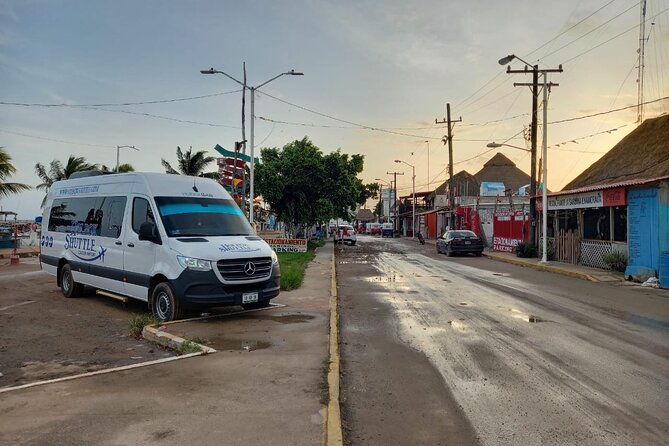 Chiquila Cancun Airport Shuttle - Luggage, seating, and onboard comfort
