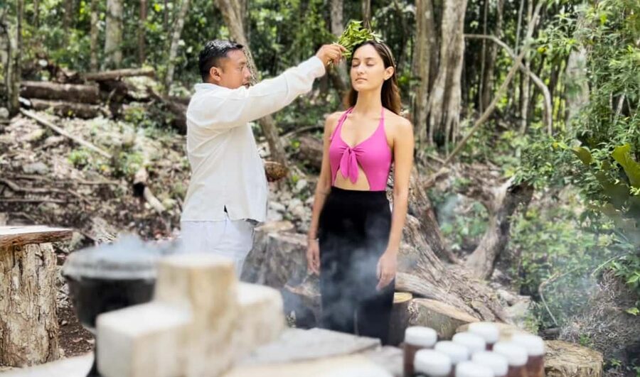 Coba, Tulum, Cenote & Lunch ECO Full Day from Rivera - Tulum begins with ruins above the Caribbean