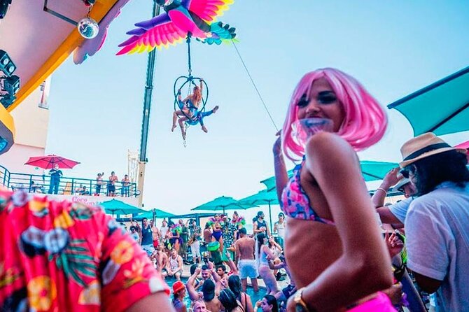 Coco Bongo Beach Club Cancun - The staff and service experience