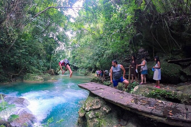 "Copalitilla" Waterfalls from Huatulco - The guide matters more than the brochure