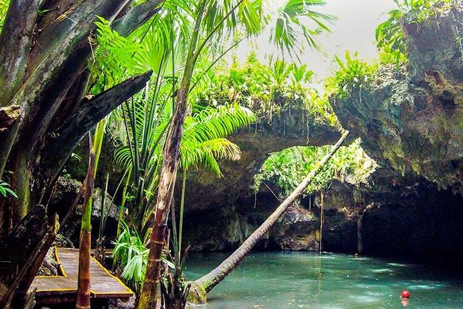 Cozumel Jeep Adventure to Jade Caverns with Lunch and Snorkel - Guides make the difference