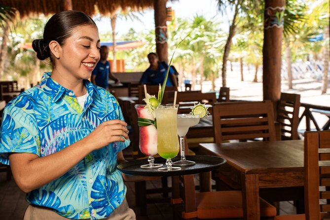 Cozumel: KUZÁ Beach Day, Buffet, Open Bar & Mexican Flavors Class - Who will get the most from this day