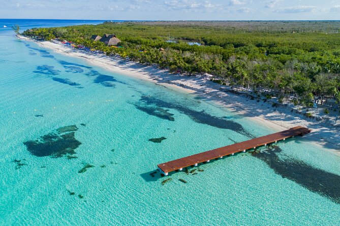 Cozumel: KUZÁ Beach Pass with Buffet, Open Bar & Activities - Finding your place on the beach