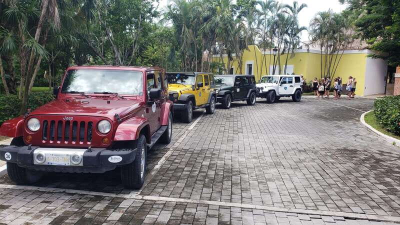 Cozumel Private Jeep Tour with Lunch and Snorkeling - Tortugas Beach Club: lunch, snorkeling, and two hours by the water