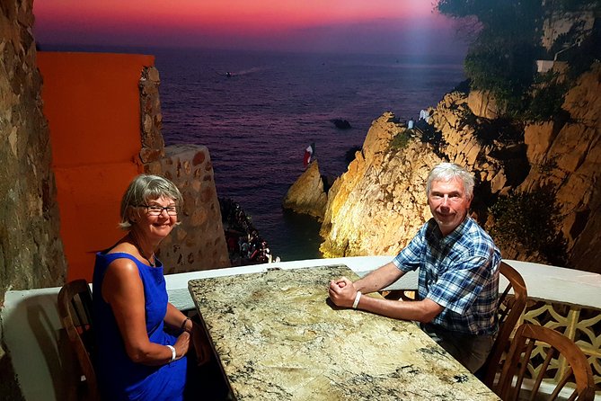 DeLuxe Cliff Divers+Sunset Exhibition byNight w/Different Options - A guided ride along La Costera
