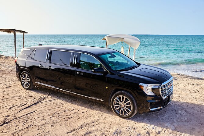 Deluxe GMC Limousine from Cancun Airport to Puerto Morelos - What the $151 group price really buys