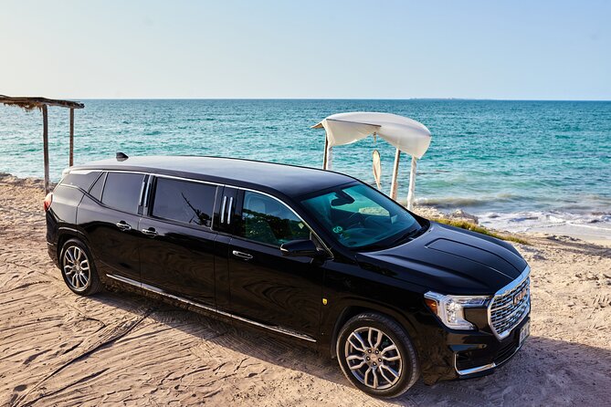 Deluxe GMC Limousine from CUN Airport to Cancun Hotel Zone - Leaving Cancun Airport without getting sidetracked