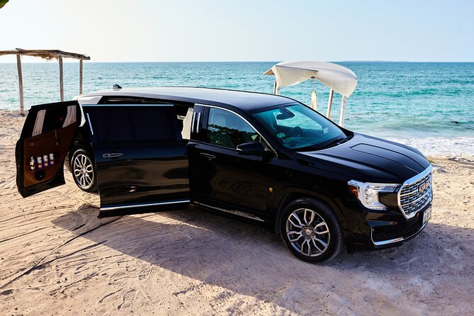 Deluxe GMC Limousine from CUN Airport to Playa Mujeres - Key points to know before booking