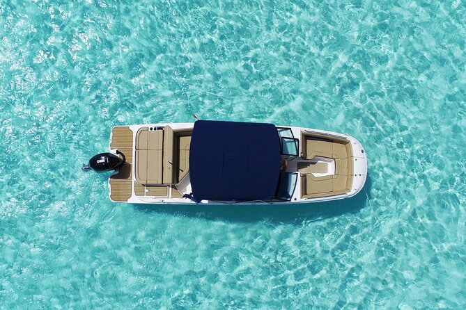Deluxe Private Boats - 27 ft Sea Ray - A private boat changes the feel of Cozumel