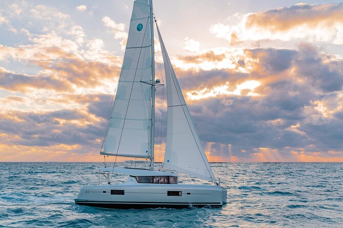 Deluxe Private Boats - 40 ft Catamaran - Picking the right side of Cozumel
