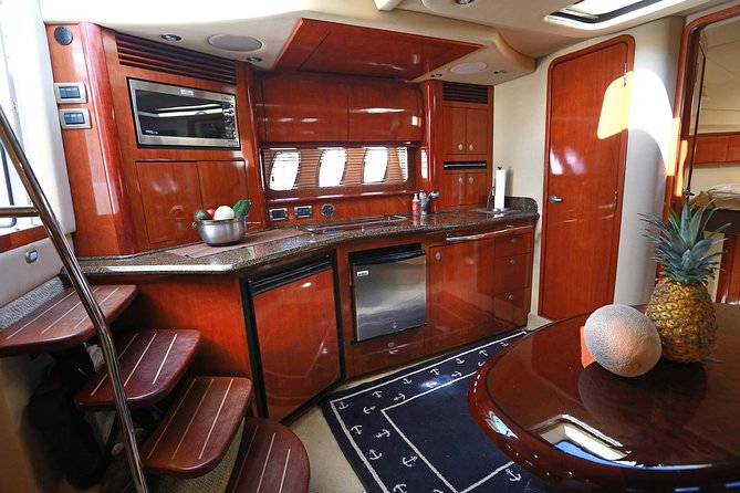 Deluxe Private Boats - 40 ft Sea Ray - Who will get the most from this Cozumel charter