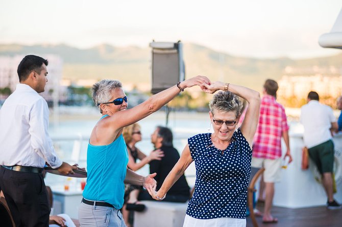 Dinner Cruise Tour in Cabo San Lucas with Tequila Tasting - Shopping and galleries in Cabo San Lucas