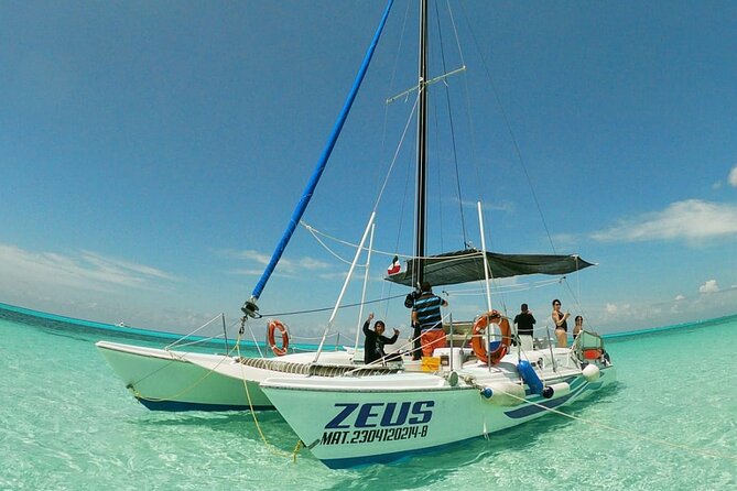 El Cielo Cozumel Snorkeling trip by Catamaran - Leaving Marina Cozumel for the southern reefs