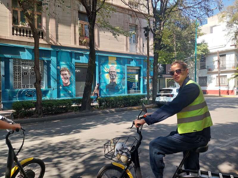 Electric Bike City Tour with a taco stop. - Returning through Polanco, Condesa, and Roma