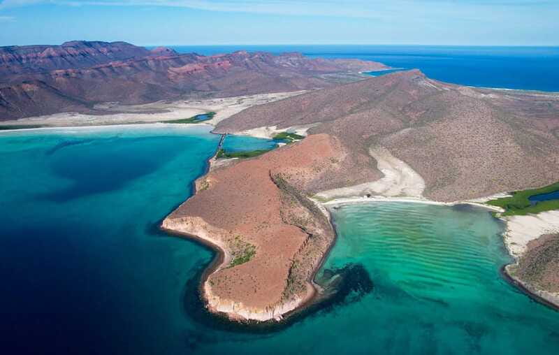 Espiritu Santo Island: Snorkeling Sea Lion Adventure - Lunch on a quiet Espíritu Santo beach