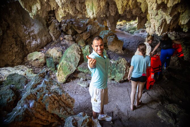 Experience Cancun's Hidden Gems, Mayan museum, cenote & Market 23 - Market 23: Cancun’s everyday food scene