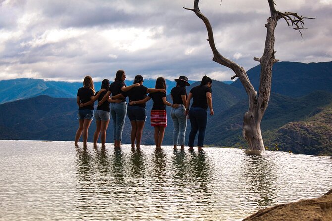 Explore Hierve el Agua, Mitla, Tule, Textile and Mezcal for a day - Teotitlán del Valle and the work behind the rugs