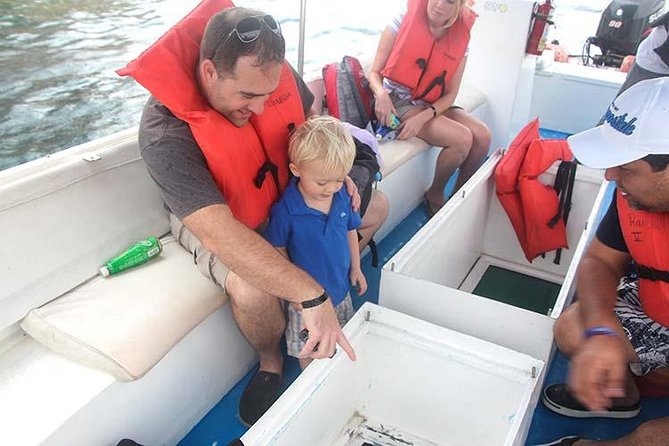 Famous Arch tour with Glass Bottom Boat. - Neptune’s Finger and Pelican Rock