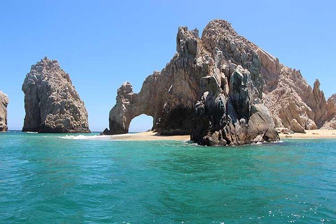 Famous Arch tour with Glass Bottom Boat. - The small glass windows need a clear explanation