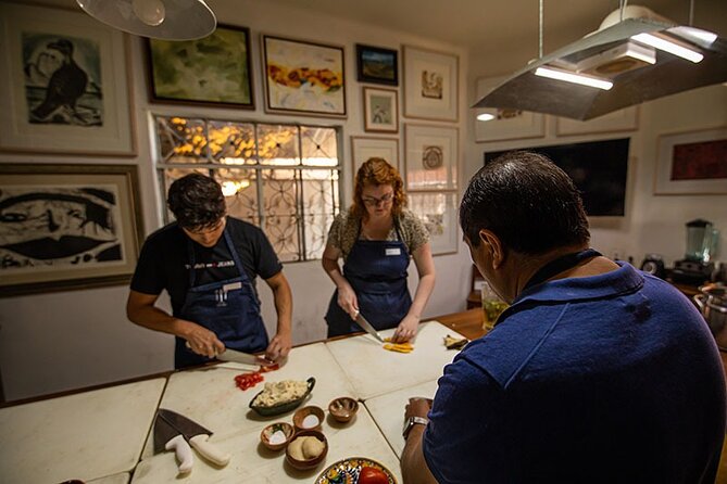 Flavors of Oaxaca: Cooking Class with No Set Menu and Local Market Tour - Drinks and the shared meal