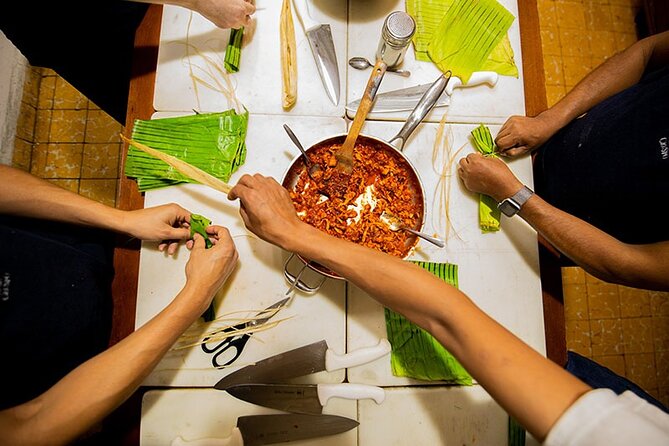 Flavors of Oaxaca: Cooking Class with No Set Menu and Local Market Tour - Dietary needs and family fit