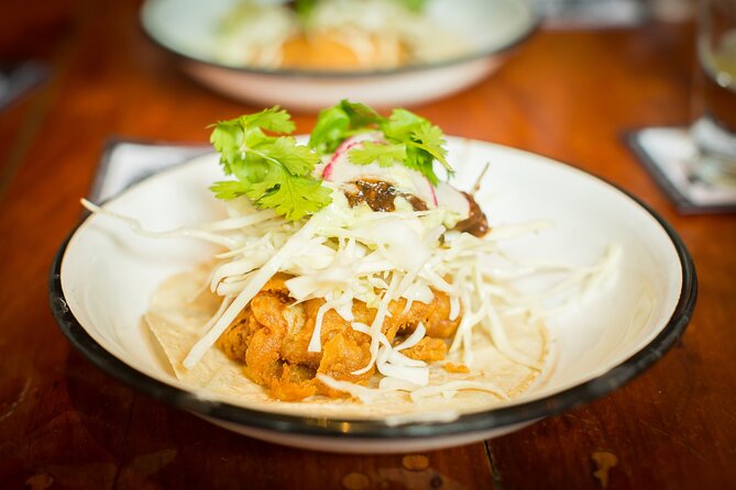 Food & Mixology Tour:Tequila,Tacos, Mezcal and Agave Cocktails - De Cántaro adds another fish taco