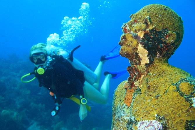 For certified Divers Experience the Under Water Museum and the Manchones Reef - What makes Manchones Reef different