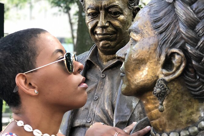 Frida Kahlo VIP [Museum Tickets Included] Walk, Markets & Churros - Timing, shoes, and practical planning