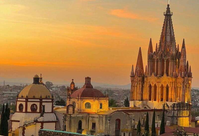 From Guanajuato: Dolores Hidalgo and San Miguel Public Tour - A sweet pause with artisan ice cream