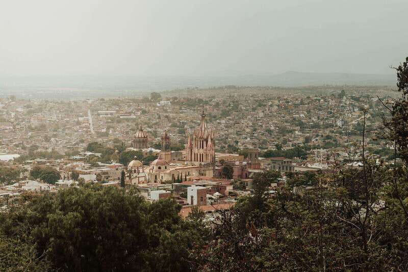 From Guanajuato: Dolores Hidalgo and San Miguel Public Tour - The three shop stops and the day’s slower moments