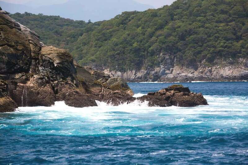 From La Crucecita: Private Huatulco 7 or 5 Bays Boat Trip - Who will get the most from this trip