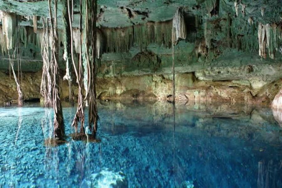 From Mérida:Uxmal and amazing cenotes guided tour with lunch - The open cenote as a cool finish