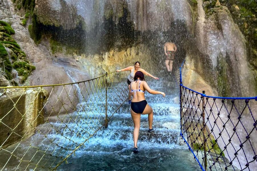 From Mexico City: Small Group Tour to the Tolantongo Caves - What the $138 price includes